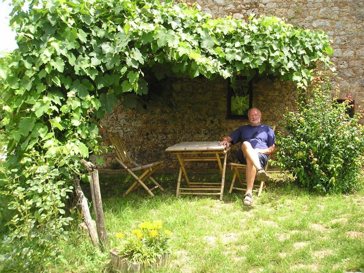 Novelleto Βίλα Monteriggioni Δωμάτιο φωτογραφία